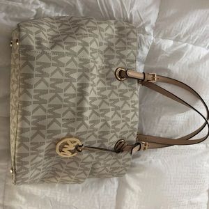 michael kors purse